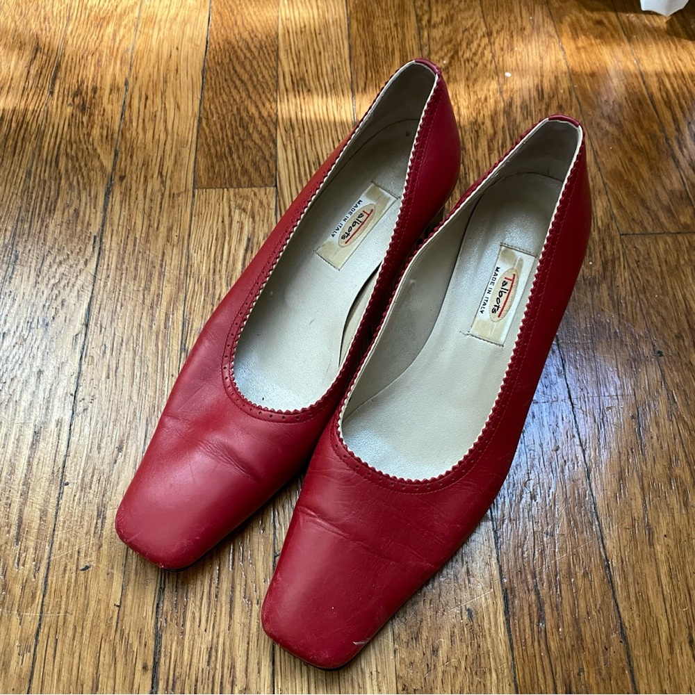 Red talbot pumps